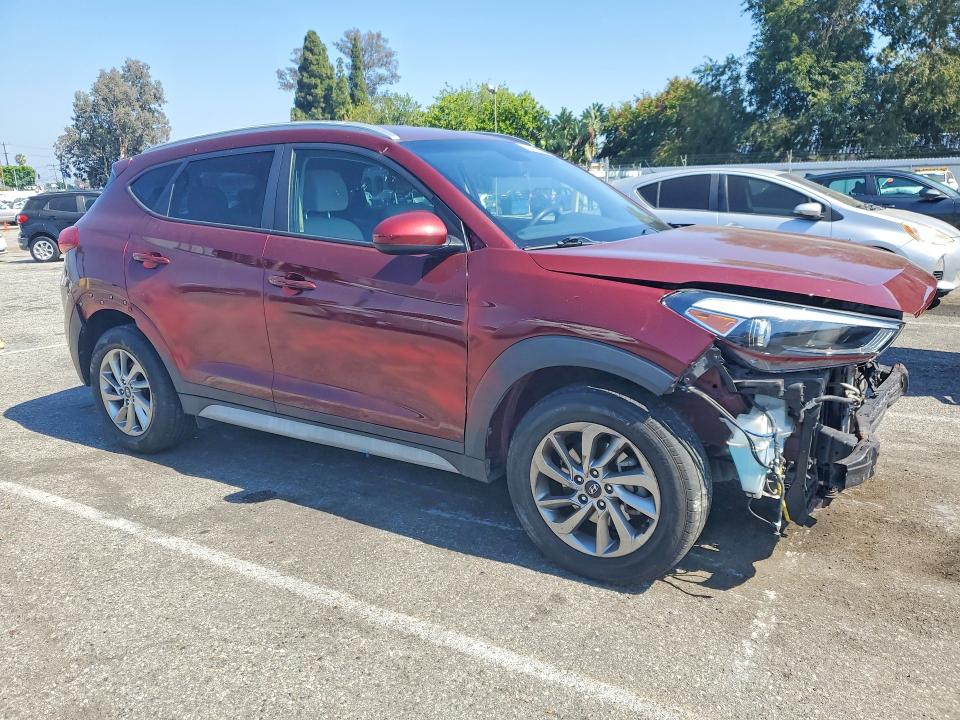 56353066 :رقم المزاد ، KM8J3CA48JU597953 vin ، 2018 Hyundai Tucson مزاد بيع