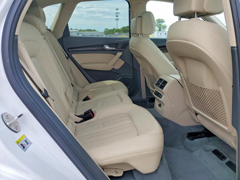 57996716 :رقم المزاد ، WA1CNAFY1J2189436 vin ، 2018 Audi Q5 مزاد بيع