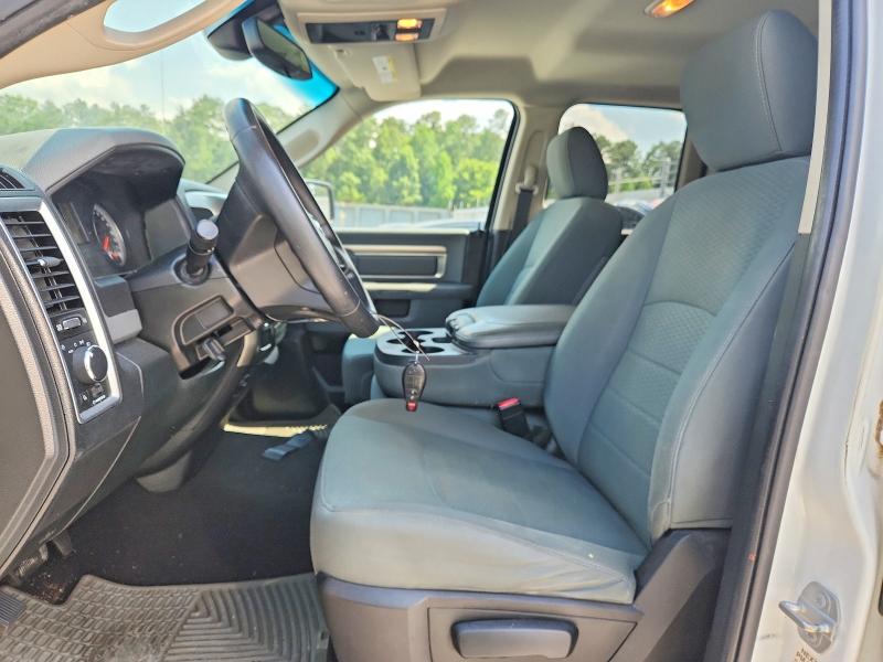 56658626 :رقم المزاد ، 1C6RR6GGXFS675281 vin ، 2015 Ram 1500 مزاد بيع