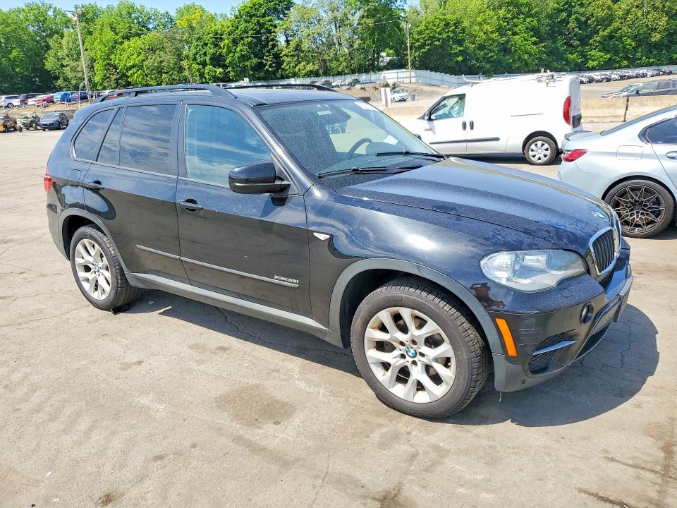 56302306 :رقم المزاد ، 5UXZV4C52D0G53489 vin ، 2013 Bmw X5 مزاد بيع