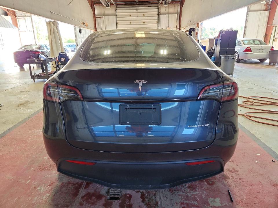 Продажа на аукционе авто 2024 Tesla Model Y, vin: 7SAYGDEE9RA238745, номер лота: 56137936