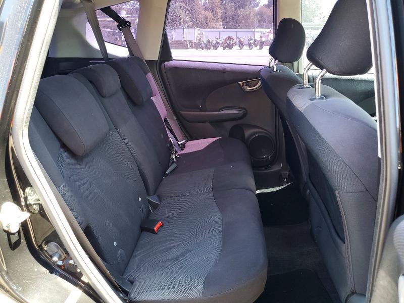 57934746 :رقم المزاد ، JHMGE8H53BC004574 vin ، 2011 Honda Fit مزاد بيع