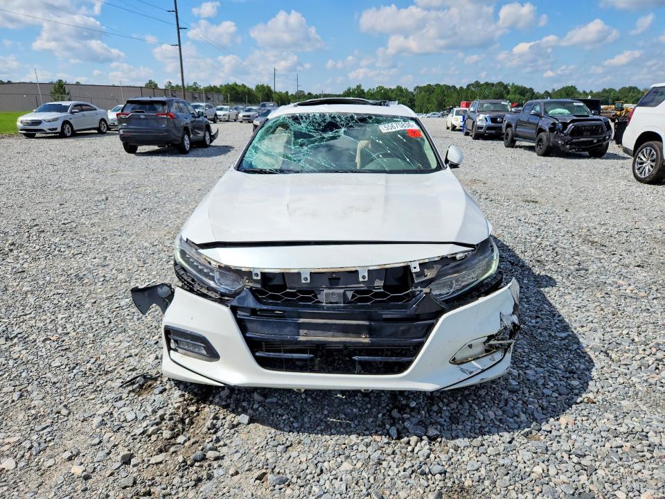 Aukcja sprzedaży 2018 Honda Accord, vin: 1HGCV1F40JA126435, numer aukcji: 55675836