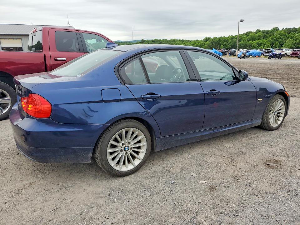 56245546 :رقم المزاد ، WBAPK5C57BA656378 vin ، 2011 Bmw 328 مزاد بيع