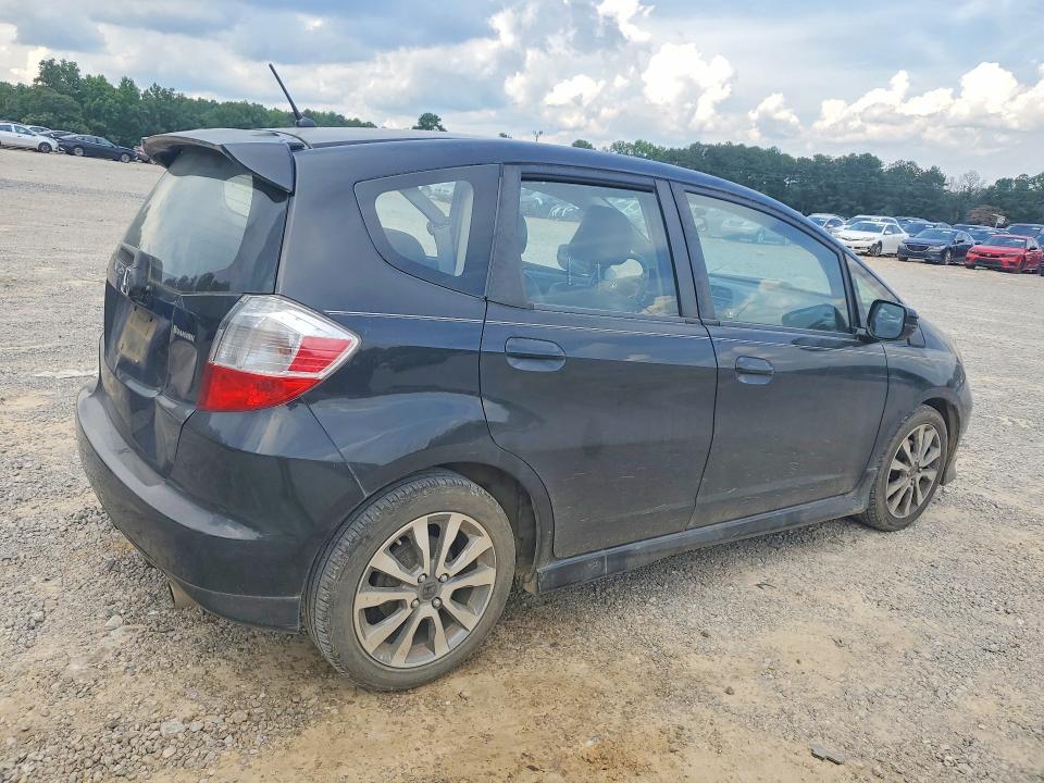 Продажа на аукционе авто 2013 Honda Fit, vin: JHMGE8H6XDC038328, номер лота: 57221806
