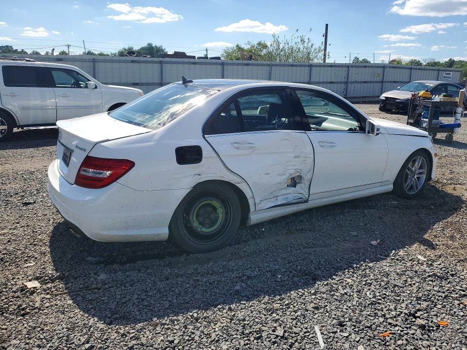 58792426 :رقم المزاد ، WDDGF8ABXDR241535 vin ، 2013 Mercedes-benz C مزاد بيع
