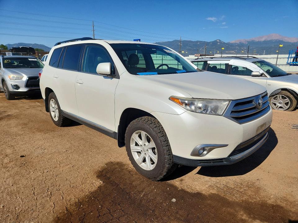 Продажа на аукционе авто 2013 Toyota Highlander, vin: 5TDBK3EH1DS220463, номер лота: 59384796