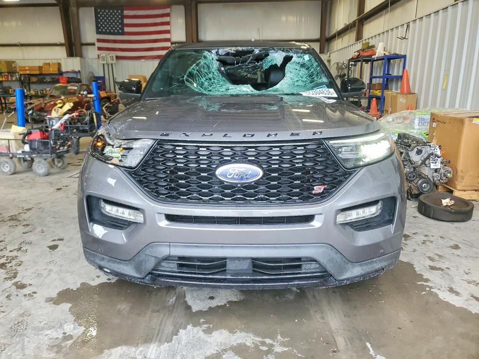 55304636 :رقم المزاد ، 1FM5K8GC3MGC12561 vin ، 2021 Ford Explorer مزاد بيع