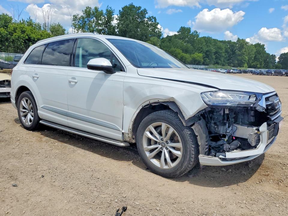 58376726 :رقم المزاد ، WA1LHAF75JD024556 vin ، 2018 Audi Q7 مزاد بيع