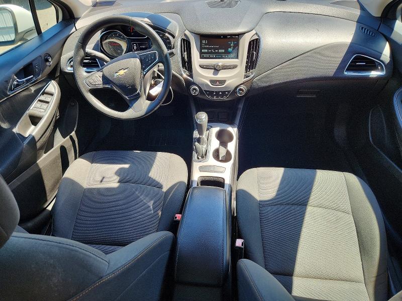 57768236 :رقم المزاد ، 1G1BC5SM2J7195937 vin ، 2018 Chevrolet Cruze مزاد بيع