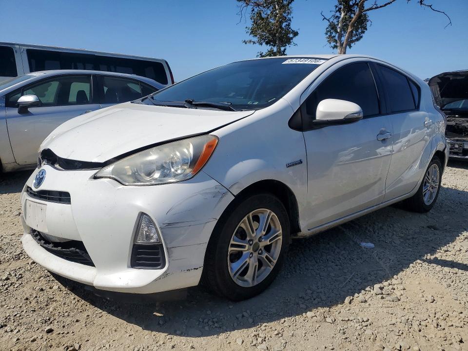 Auction sale of the 2013 Toyota Prius C, vin: JTDKDTB30D1548859, lot number: 57349106
