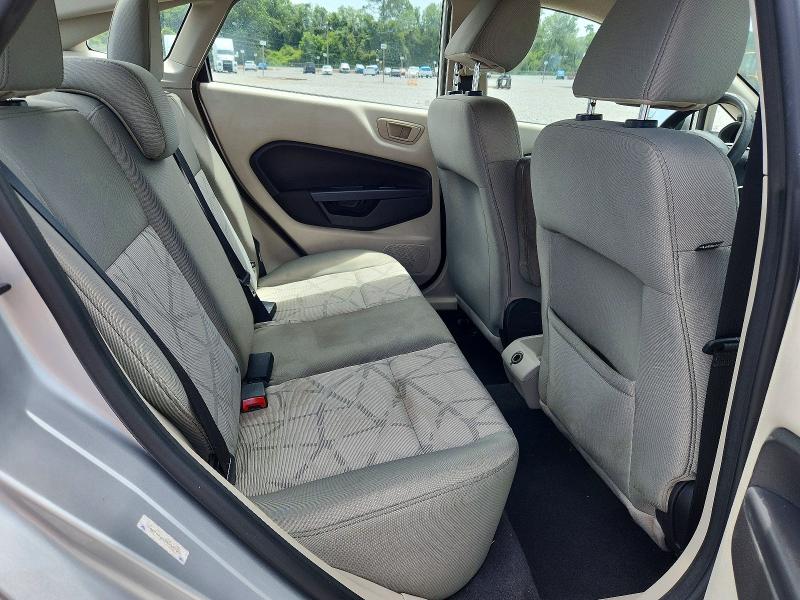 2013 Ford Fiesta Se მანქანა იყიდება აუქციონზე, vin: 3FADP4BJ5DM218728, აუქციონის ნომერი: 56851526