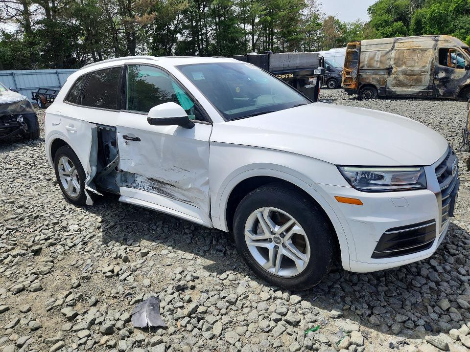 Продажа на аукционе авто 2018 Audi Q5, vin: WA1ANAFY0J2173865, номер лота: 57955036