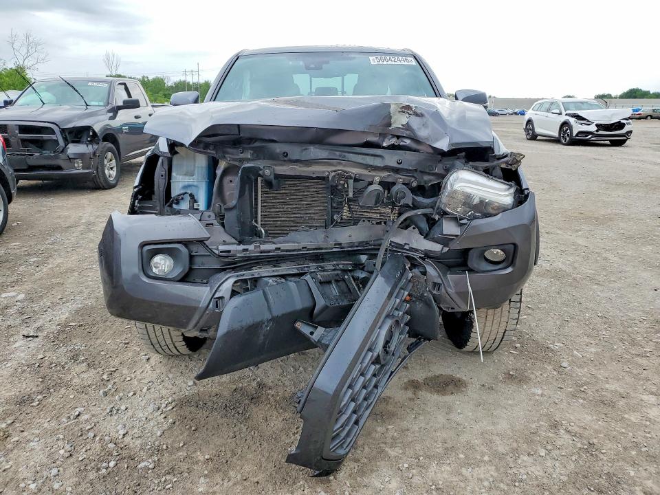 56642446 :رقم المزاد ، 5TFCZ5AN0LX225623 vin ، 2020 Toyota Tacoma مزاد بيع