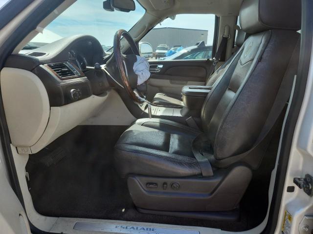 2013 Cadillac Escalade მანქანა იყიდება აუქციონზე, vin: 1GYS4KEF4DR100622, აუქციონის ნომერი: 57669916