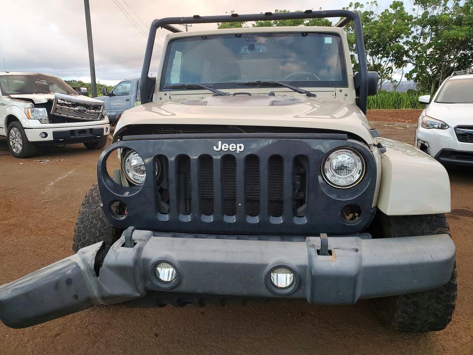 57416656 :رقم المزاد ، 1C4BJWDG7HL629801 vin ، 2017 Jeep Wrangler Unlimited مزاد بيع