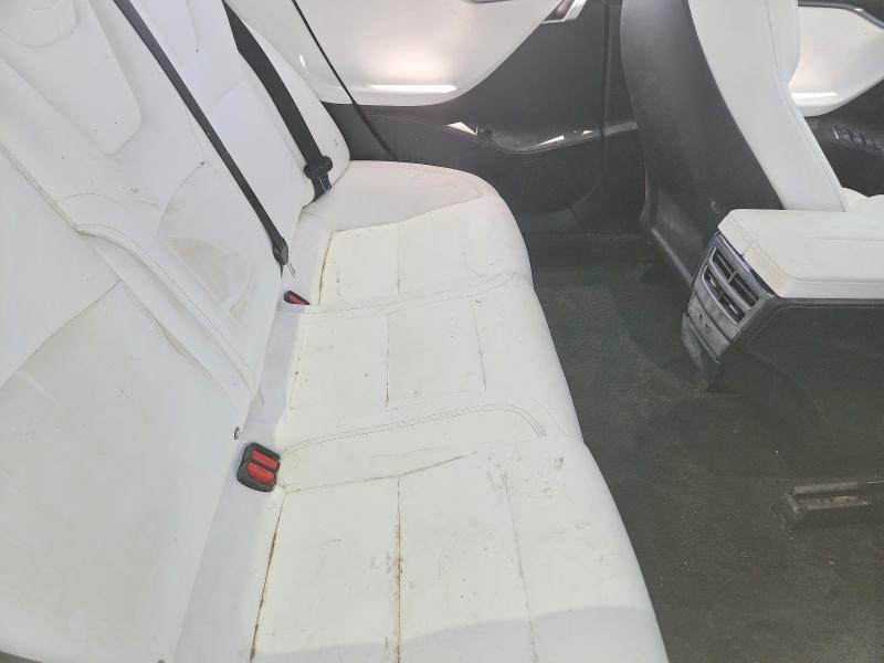 58943736 :رقم المزاد ، 5YJSA1E27LF411326 vin ، 2020 Tesla Model S مزاد بيع