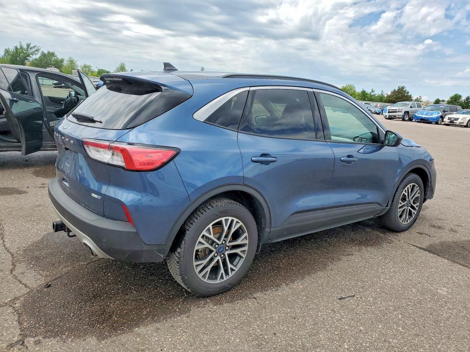 57756176 :رقم المزاد ، 1FMCU9H94LUC41268 vin ، 2020 Ford Escape مزاد بيع