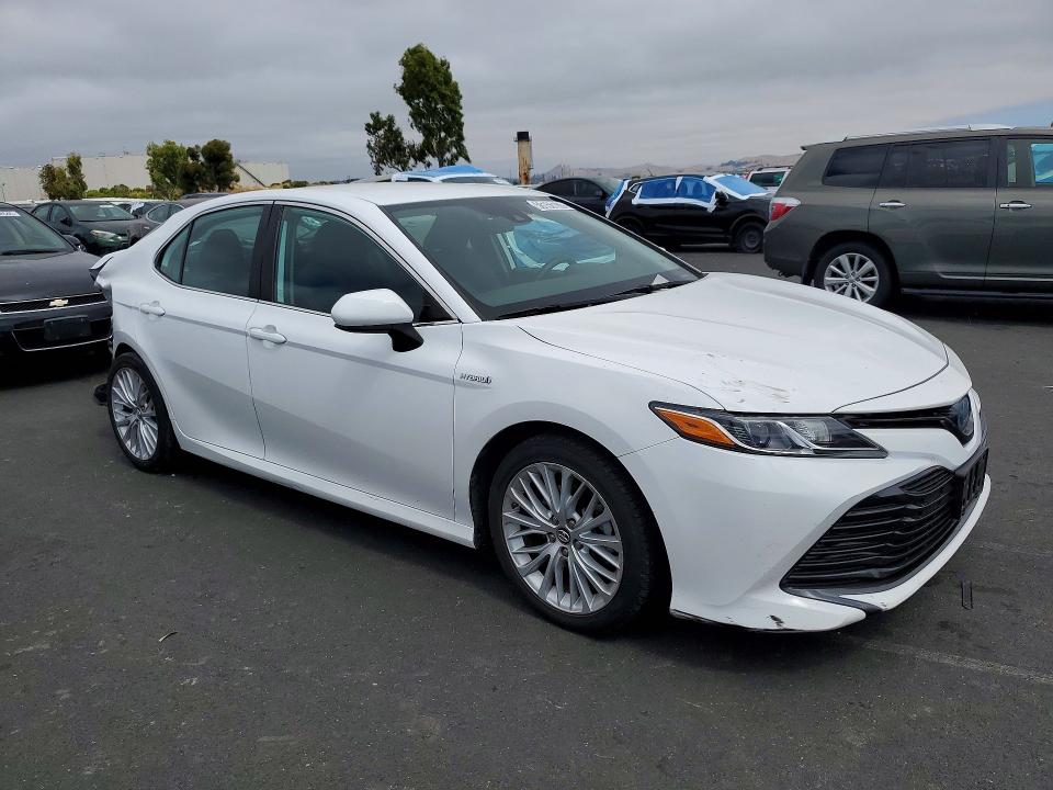 2020 Toyota Camry მანქანა იყიდება აუქციონზე, vin: 4T1C31AK9LU011162, აუქციონის ნომერი: 58156166