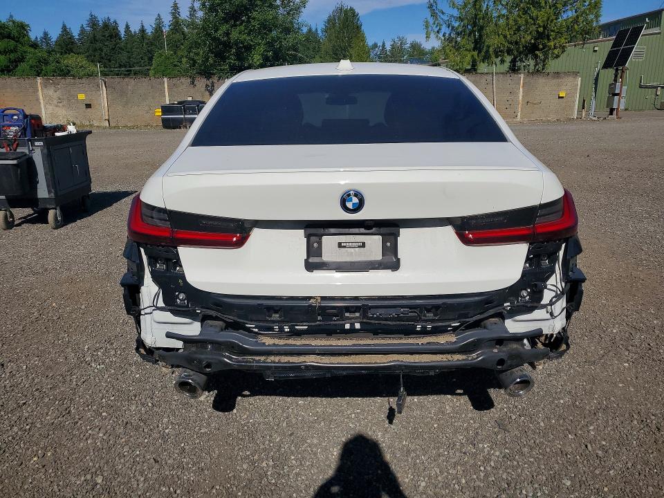 57571346 :رقم المزاد ، 3MW39FF05P8D23664 vin ، 2023 Bmw 330e مزاد بيع