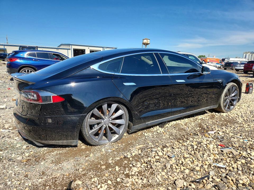 Продажа на аукционе авто 2013 Tesla Model S, vin: 5YJSA1BG5DFP03896, номер лота: 58914066