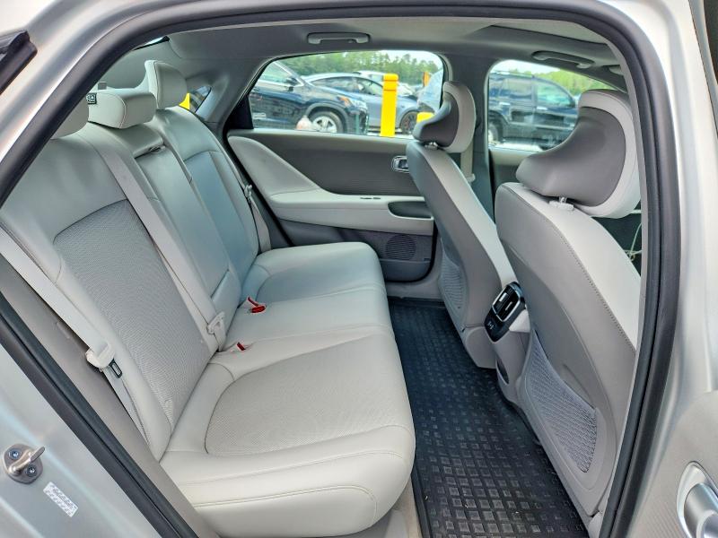 2023 Hyundai Ioniq 6 მანქანა იყიდება აუქციონზე, vin: KMHM54AAXPA040572, აუქციონის ნომერი: 57684776