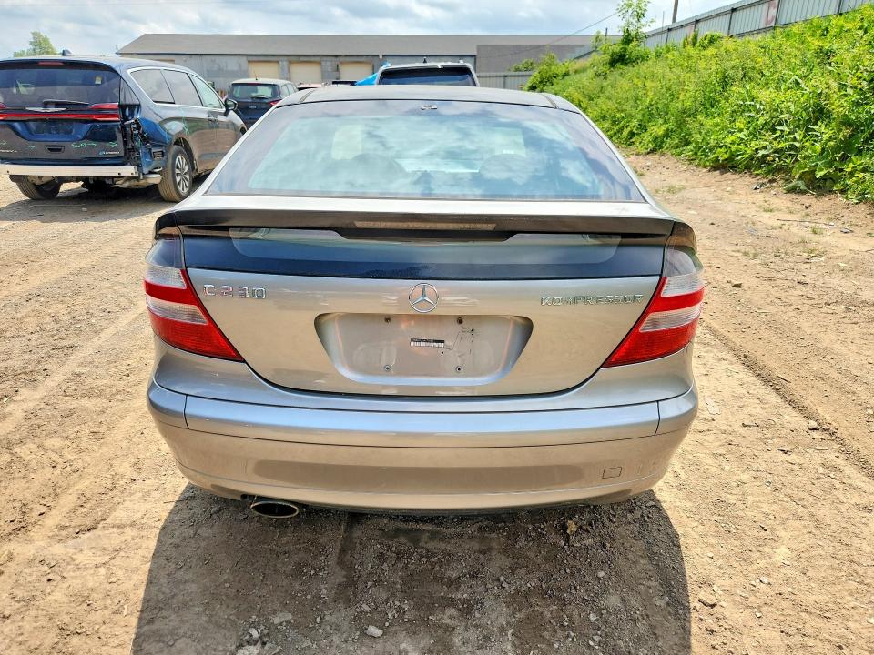 2005 Mercedes-benz C მანქანა იყიდება აუქციონზე, vin: WDBRN40J25A674658, აუქციონის ნომერი: 56525806