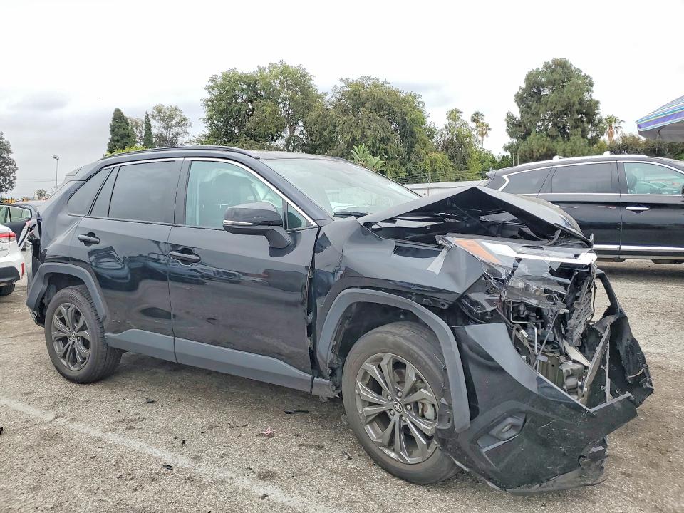 57967256 :رقم المزاد ، 4T3B6RFVXNU084281 vin ، 2022 Toyo Rav 4 مزاد بيع