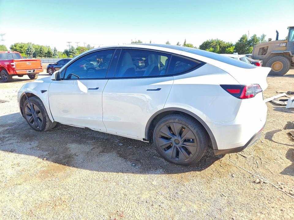 2024 Tesla Model Y მანქანა იყიდება აუქციონზე, vin: 7SAYGAEE2RF117301, აუქციონის ნომერი: 57588746