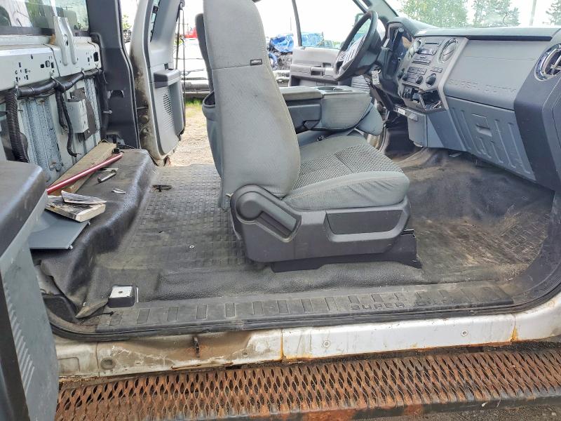 56681566 :رقم المزاد ، 1FDUF5HT6HEF02307 vin ، 2017 Ford F550 مزاد بيع