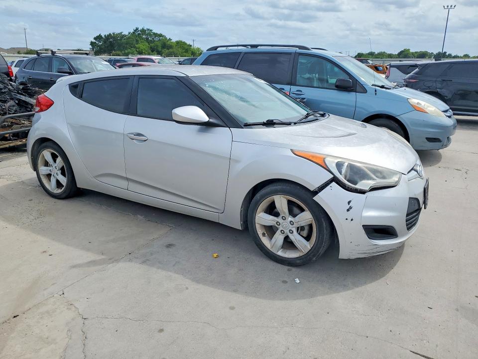 2013 Hyundai Veloster მანქანა იყიდება აუქციონზე, vin: KMHTC6AD0DU117838, აუქციონის ნომერი: 58412556