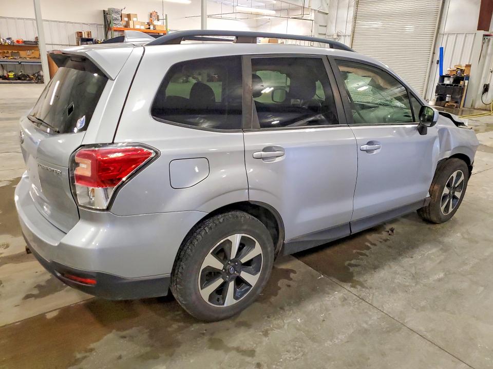 Продаж на аукціоні авто 2017 Subaru Forester, vin: JF2SJAGC5HH514842, номер лоту: 57682196