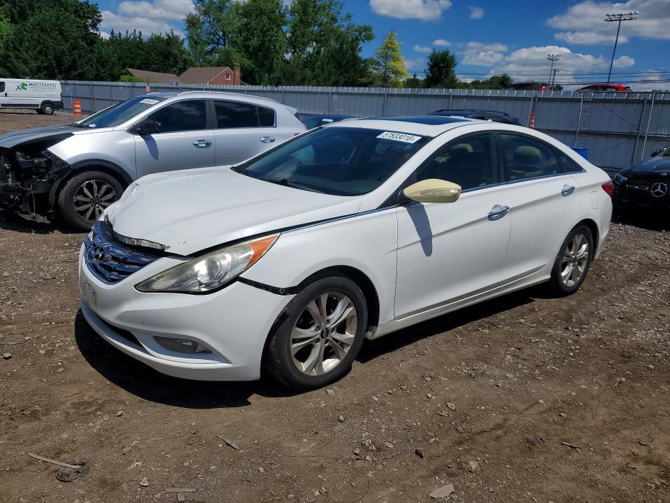 57833016 :رقم المزاد ، 5NPEC4AC1BH242363 vin ، 2011 Hyundai Sonata مزاد بيع