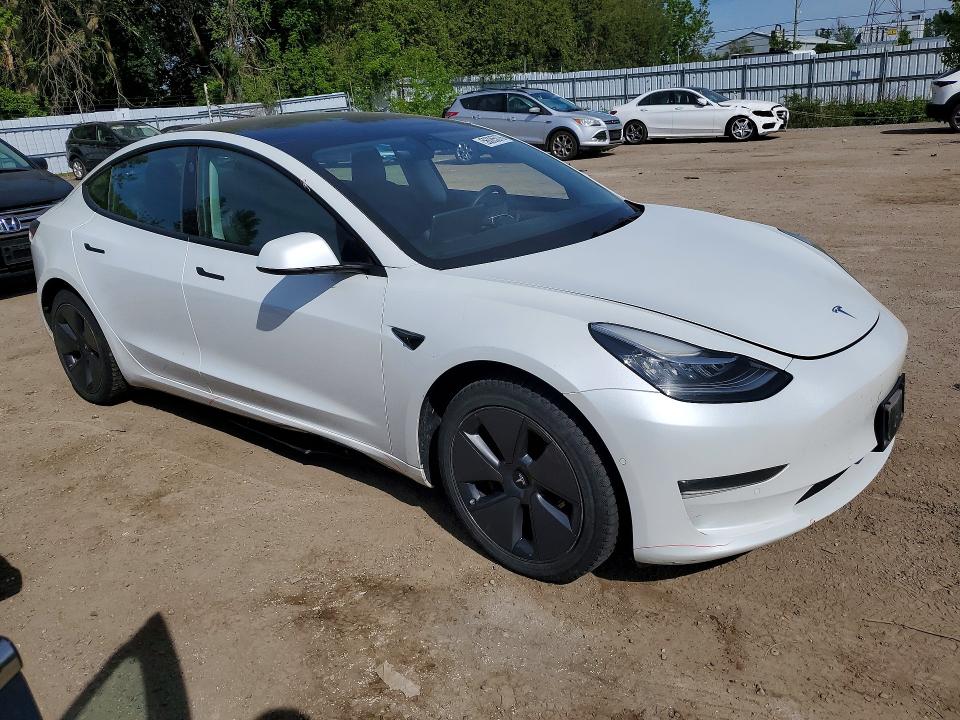 56085076 :رقم المزاد ، 5YJ3E1EB9NF260971 vin ، 2022 Tesla Model 3 مزاد بيع