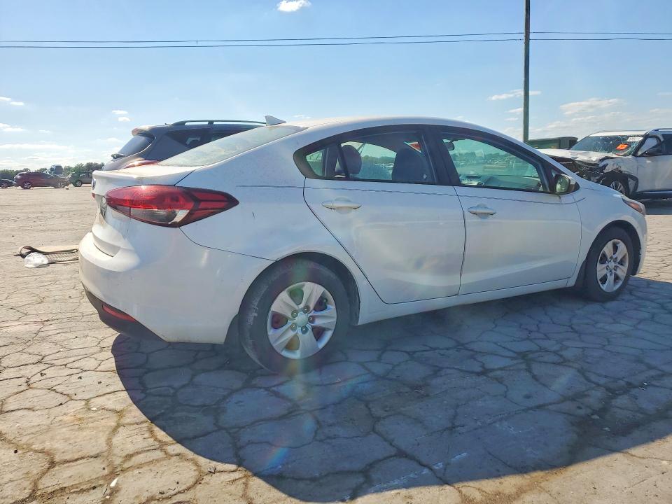 2017 Kia Forte მანქანა იყიდება აუქციონზე, vin: 3KPFL4A75HE052778, აუქციონის ნომერი: 57669646