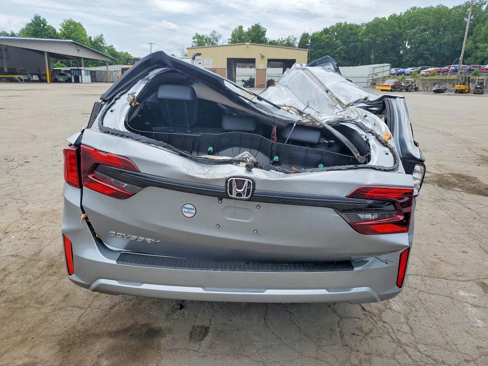 59360176 :رقم المزاد ، 5FNRL6H63SB045609 vin ، 2025 Honda Odyssey مزاد بيع