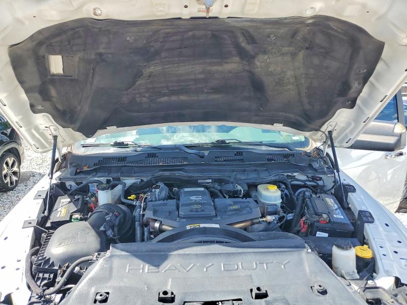 73340985 :رقم المزاد ، 3C6UR5DLXJG398282 vin ، 2018 Ram 2500 مزاد بيع