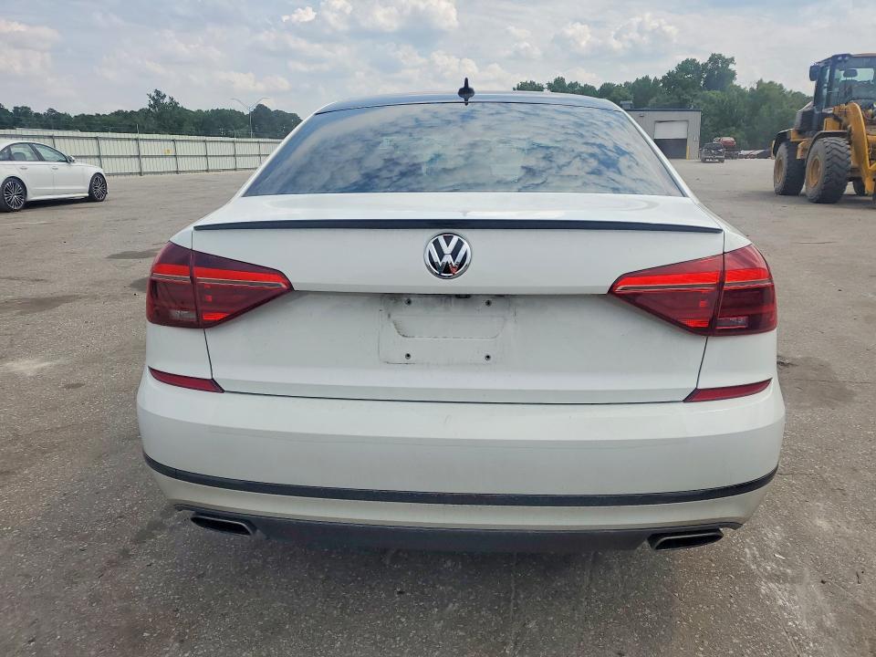 Продажа на аукционе авто 2018 Volkswagen Passat, vin: 1VWJM7A32JC048980, номер лота: 56843386