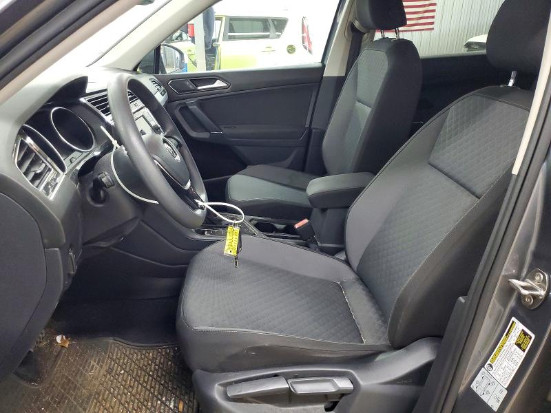 Продажа на аукционе авто 2018 Volkswagen Tiguan, vin: 3VV1B7AX5JM036284, номер лота: 54870146