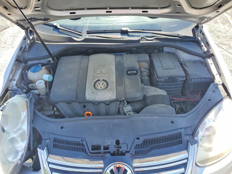 56091856 :رقم المزاد ، 3VWRZ71KX9M170640 vin ، 2009 Volkswagen Jetta مزاد بيع