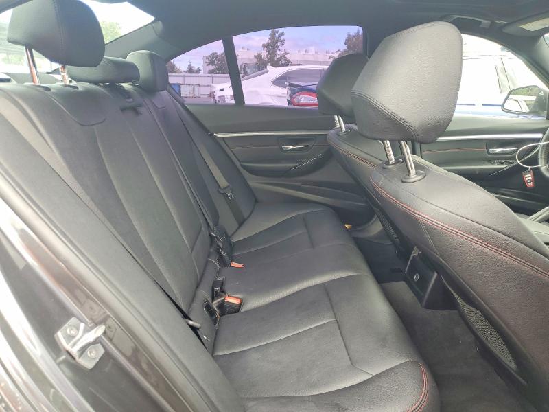 57919376 :رقم المزاد ، WBA8B9C50JAE22466 vin ، 2018 Bmw 330 مزاد بيع