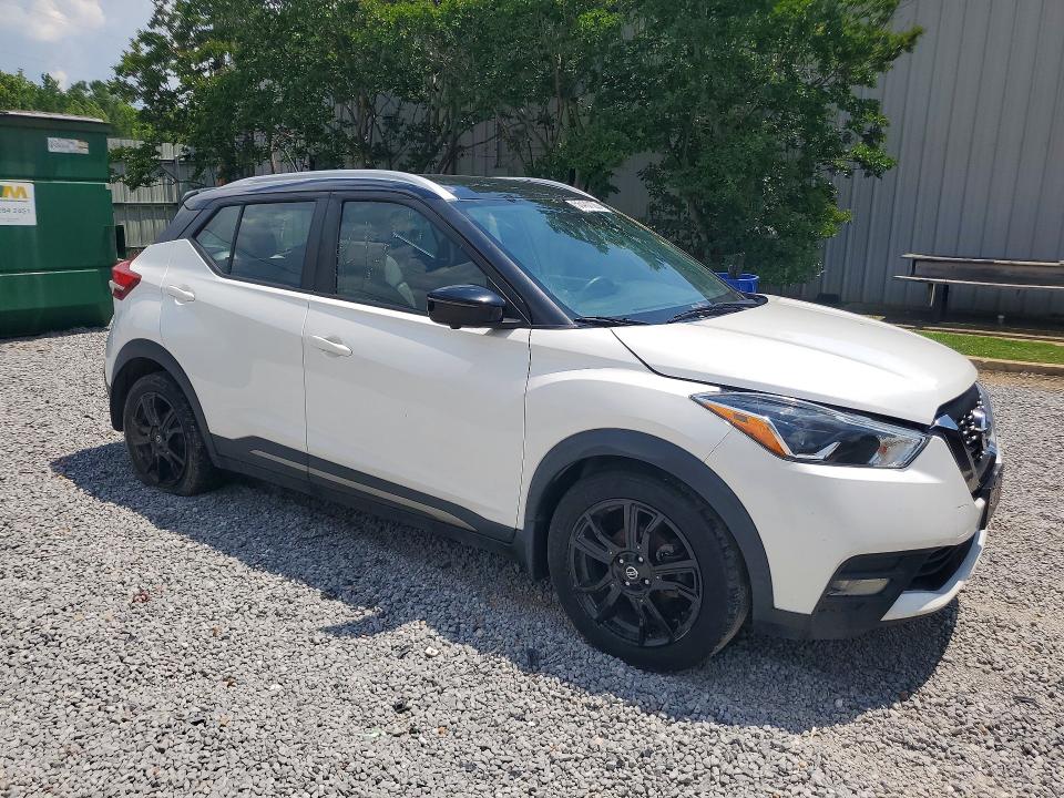 2020 Nissan Kicks მანქანა იყიდება აუქციონზე, vin: 3N1CP5DVXLL579648, აუქციონის ნომერი: 55437126
