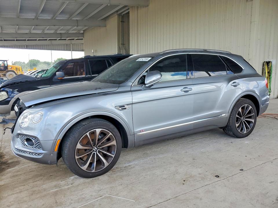 Продажа на аукционе авто 2018 Bentley Bentayga, vin: SJAAC2ZV6JC017814, номер лота: 59143166