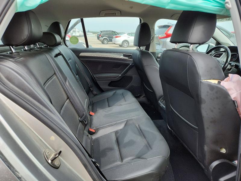 55504336 :رقم المزاد ، 3VW217AU0GM017921 vin ، 2016 Volkswagen Golf مزاد بيع