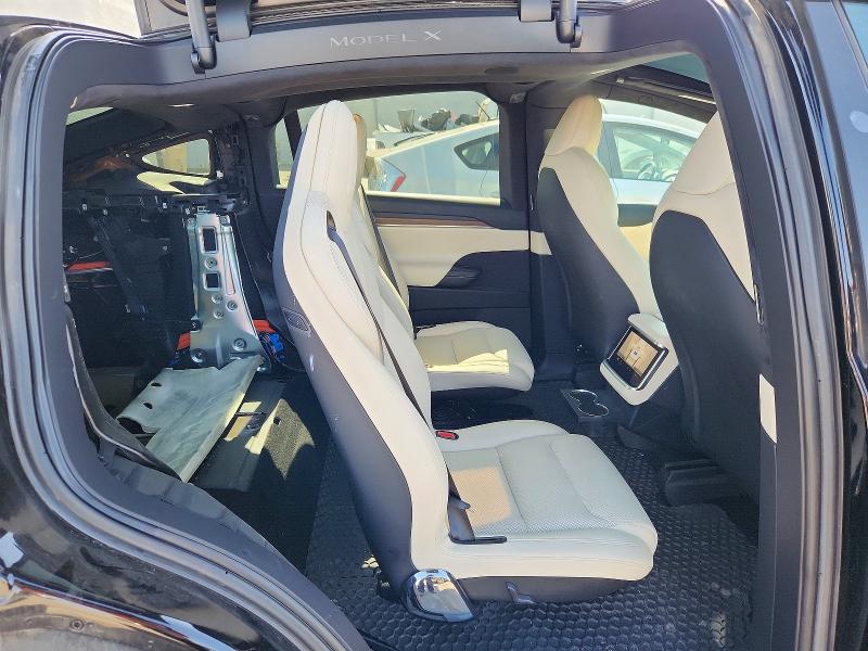 Продажа на аукционе авто 2022 Tesla Model X, vin: 7SAXCBE52NF361487, номер лота: 56174836