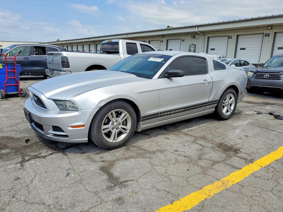 2013 Ford Mustang მანქანა იყიდება აუქციონზე, vin: 1ZVBP8AM3D5220873, აუქციონის ნომერი: 57446116