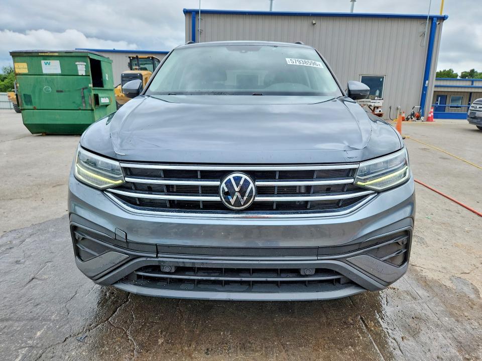 57938596 :رقم المزاد ، 3VVRB7AX9PM035084 vin ، 2023 Volkswagen Tiguan مزاد بيع