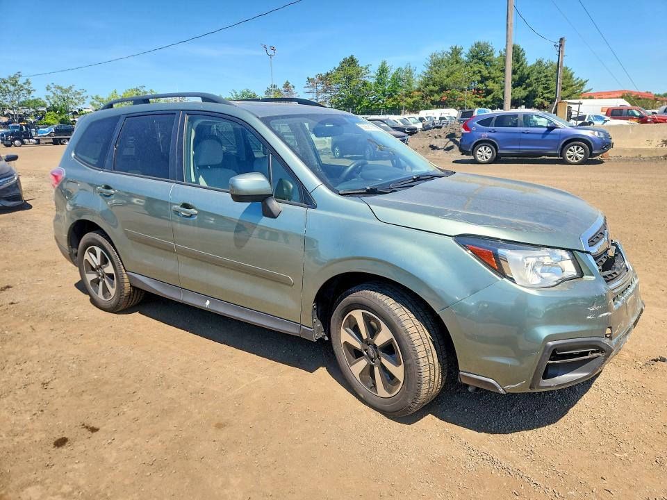 2017 Subaru Forester მანქანა იყიდება აუქციონზე, vin: JF2SJAEC9HH812958, აუქციონის ნომერი: 55889156