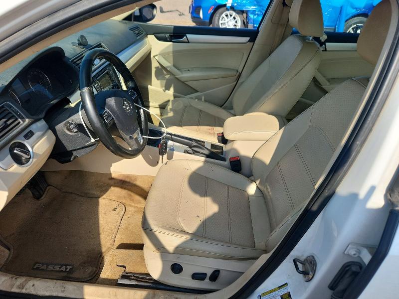 56598946 :رقم المزاد ، 1VWBP7A30CC106485 vin ، 2012 Volkswagen Passat مزاد بيع