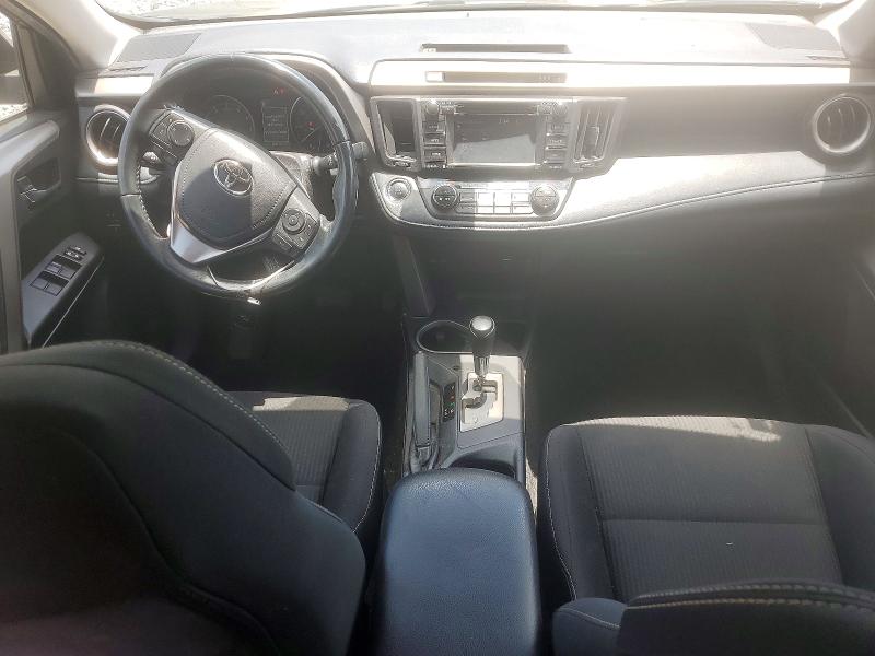 56471216 :رقم المزاد ، 2T3RFREV9JW738584 vin ، 2018 Toyota Rav4 مزاد بيع